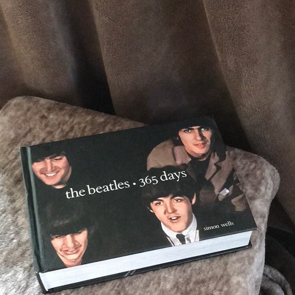 The Beatles-365 days - Picture 1 of 6